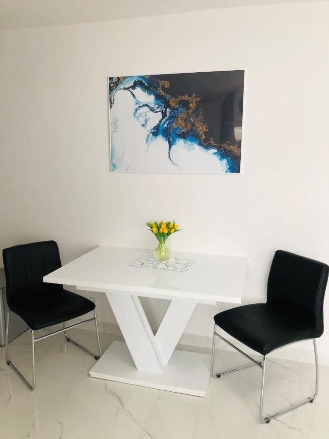 Kaliny Apartamenty Wanny Z Hydromasazem Хожов Екстериор снимка