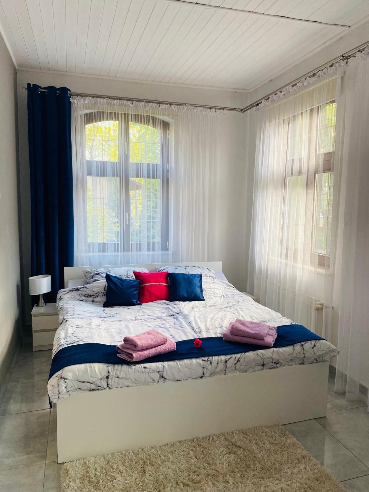 Kaliny Apartamenty Wanny Z Hydromasazem Хожов Екстериор снимка