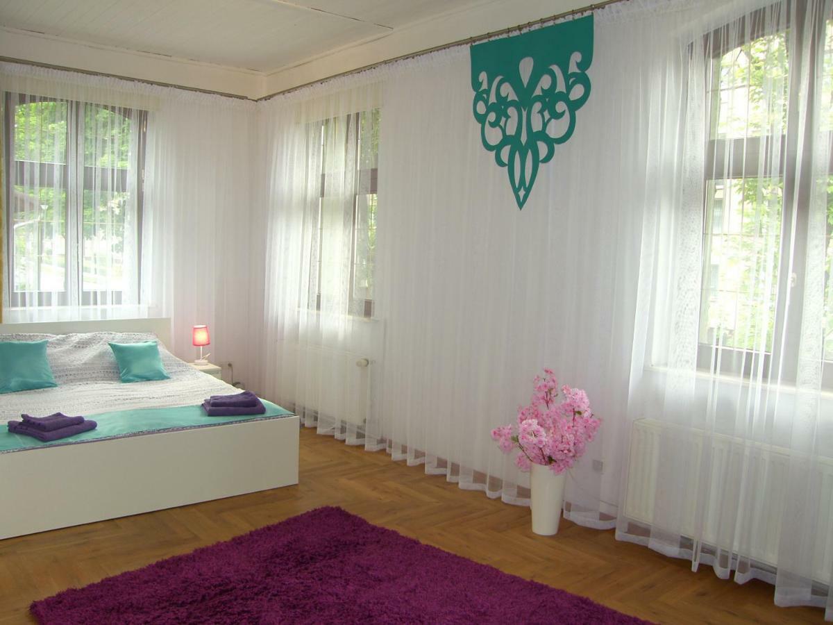 Kaliny Apartamenty Wanny Z Hydromasazem Хожов Екстериор снимка